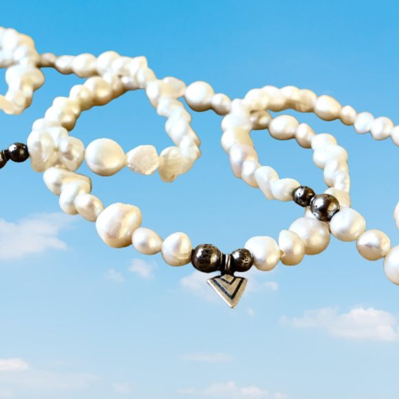 Silpada Goddess Bracelet Freshwater Pearl Sterling Silver Stretch Lot of 5 - Picture 6 of 11